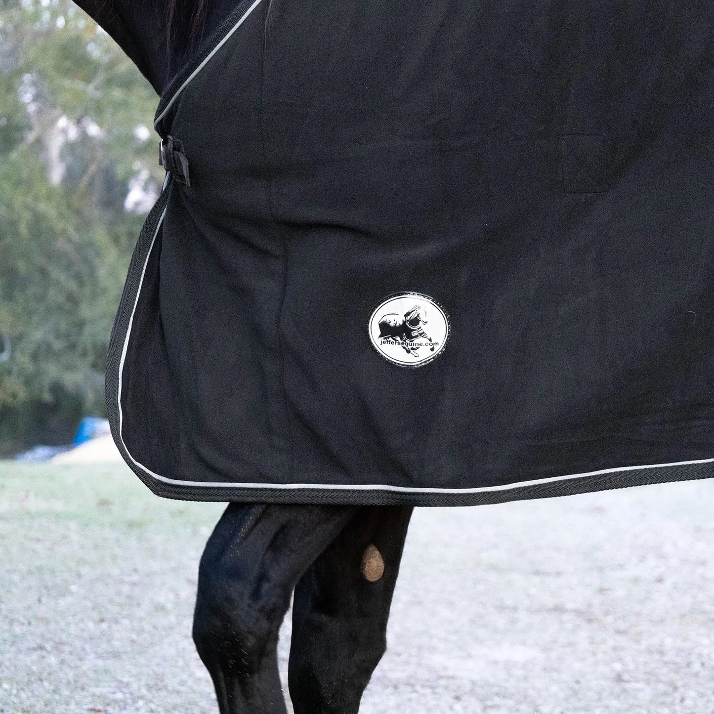 Jeffers Horse Fleece Cooler Blanket - Lightweight, Moisture-Wicking Western Blanket for Winter Warmth & Stable Use, Adjustable Fit, Durable & Easy-Care